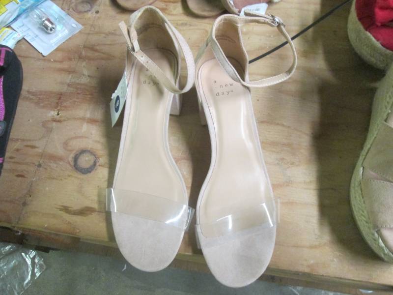 lot 257 image: womens size 9w heels tan...