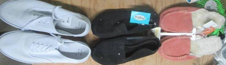lot 269 image: size 7 womens shoes...