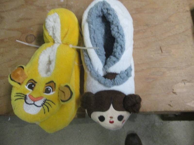 lot 284 image: star wars and disney lion slipers...
