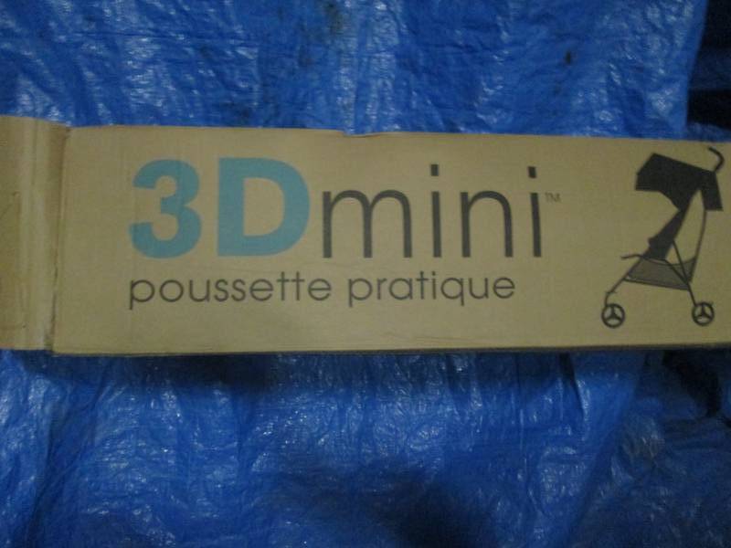 lot 1 image: 3D Mini stroller...
