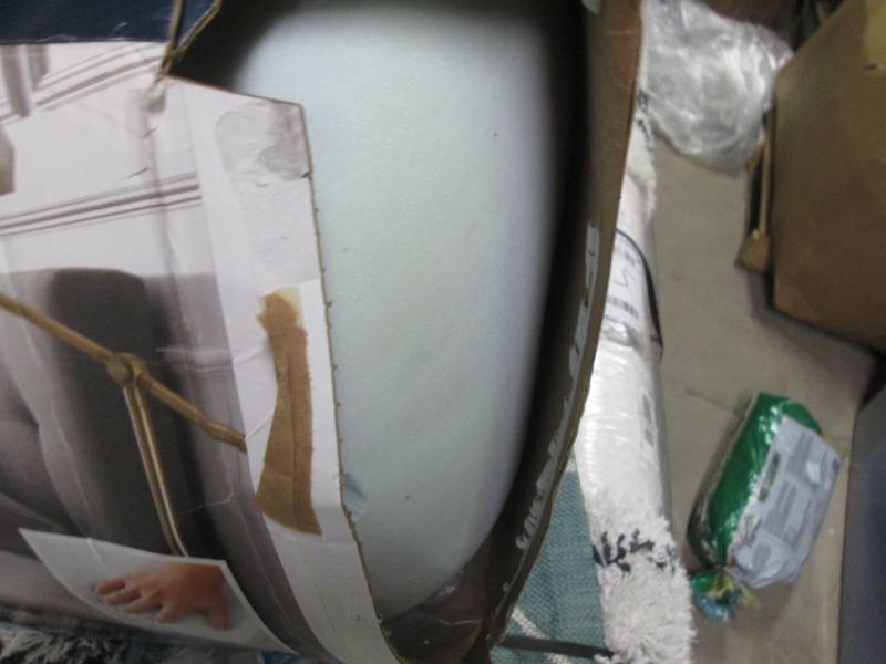 lot 7 image: 3 inch foam memory topper queen...