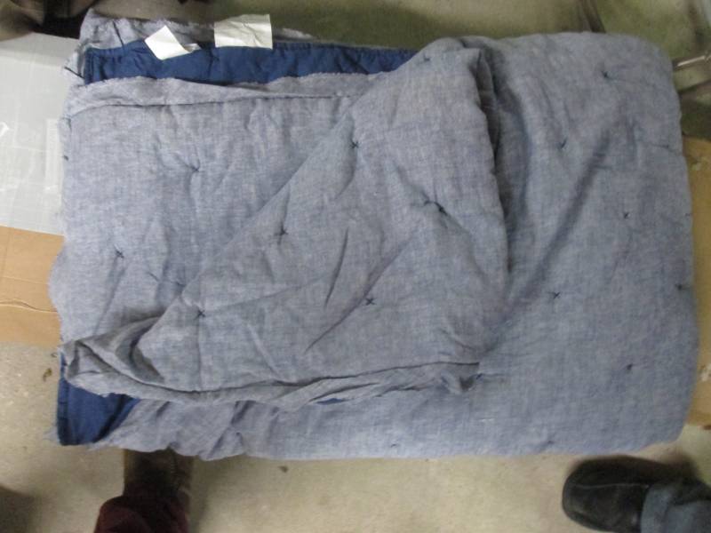 lot 31 image: distressed fQ comforter with shams...