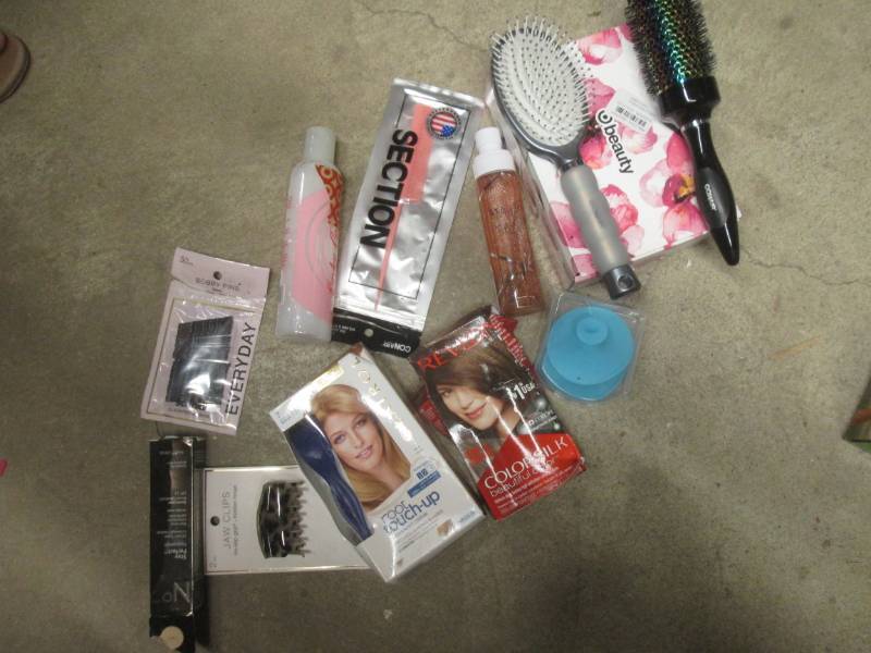 lot 62 image: misc make up items...