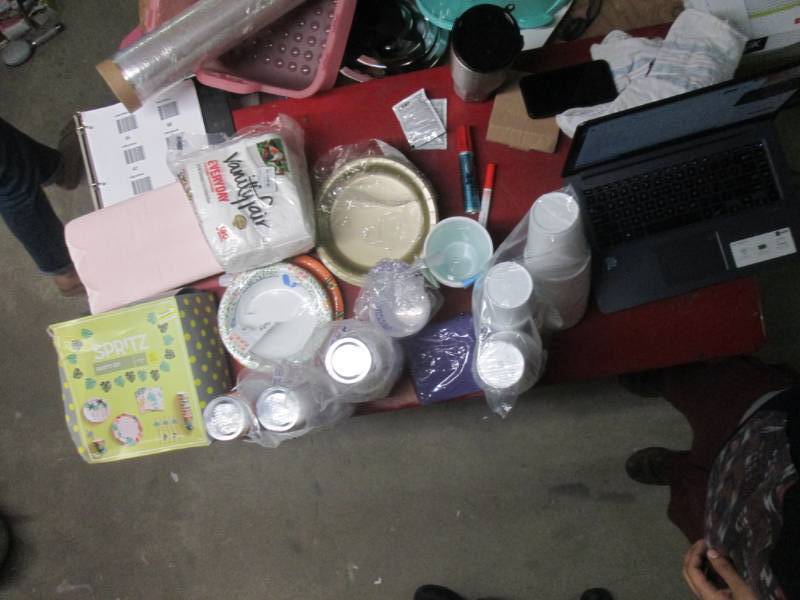 lot 65 image: lot of party kit...