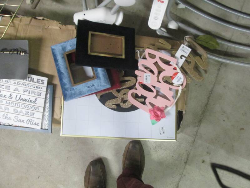 lot 92 image: lot of photo frames damaged and dec...