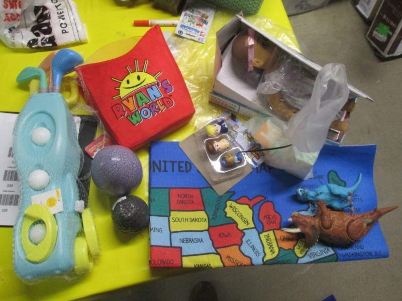 lot 130 image: lot of baby toys...