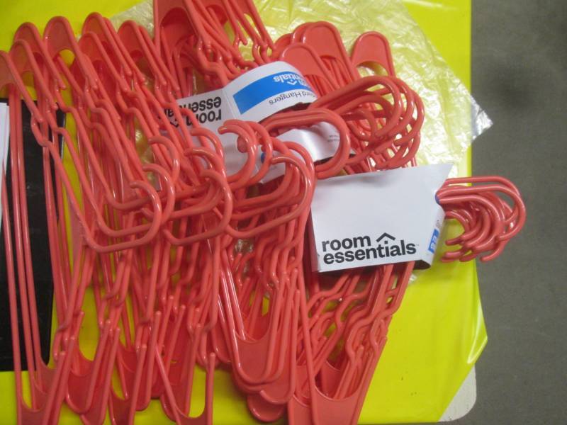 lot 149 image: lot of 50 hangers...