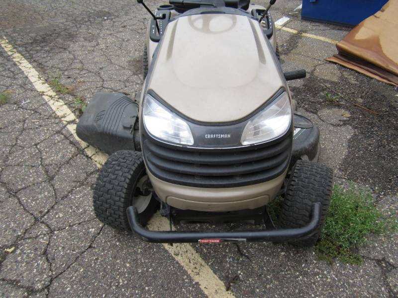Craftsman riding mower, electric st...