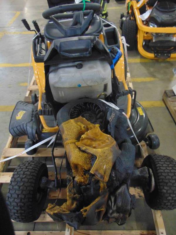 lot 233 image: Cub Cadet XT1 Enduro Series LT 42 in. 18 HP Kohler Hydrostatic Gas Front-Engine Riding Mower LT42