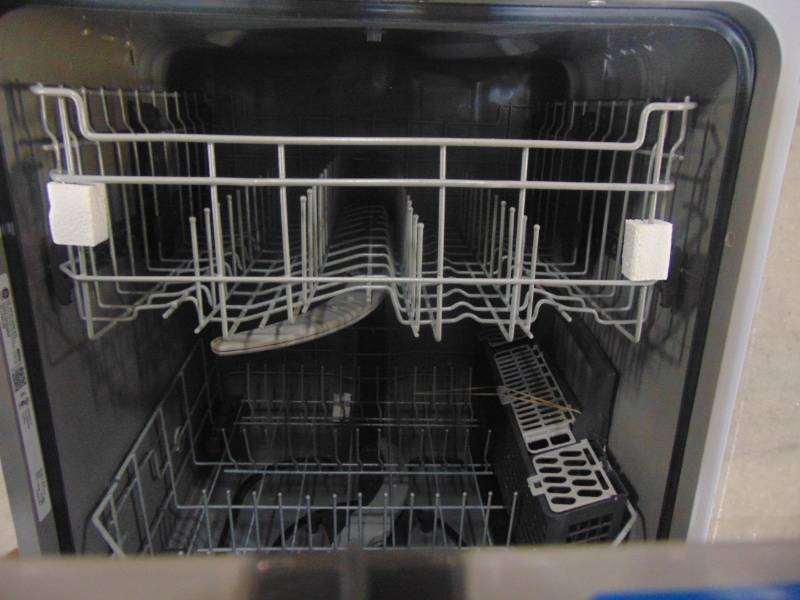 lot 289 image: GE 24 in. Front Control Built-in Tall Tub Dishwasher in Stainless, 59 dBA GDF510PSMSS
