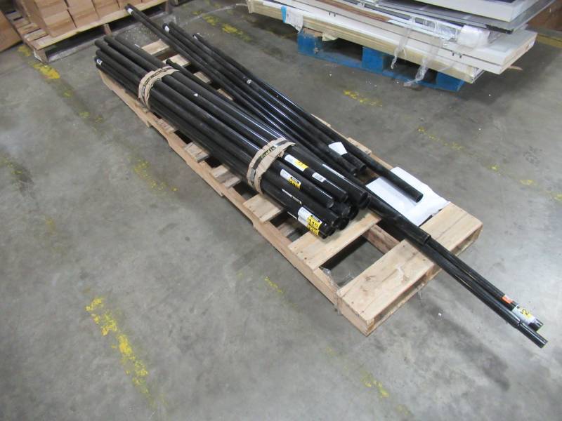 lot 185 image: MIXED WHOLESALE PALLET OF MISCELLANEOUS BUILDING MATERIALS FROM RETAIL STORE REMODEL MIXED WHOLESALE PALLET OF MISCELLANEOUS BUILDING MATERIALS FROM RETAIL STORE REMODEL - 16 ga CONDUITPOSTS