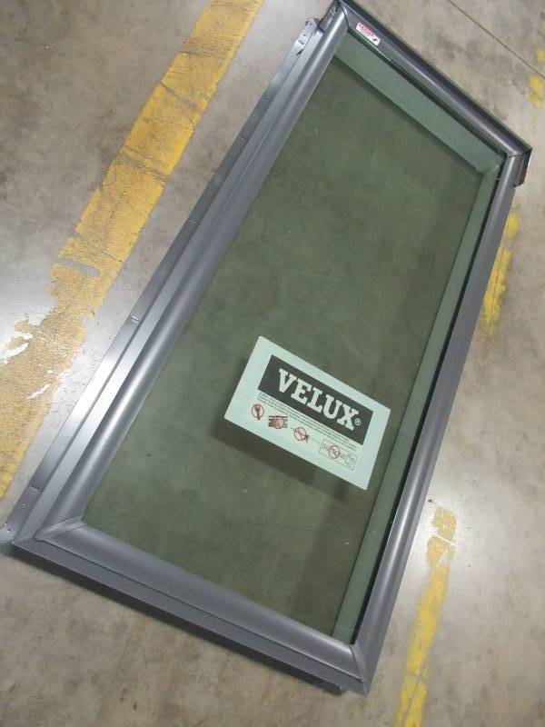 lot 52 image: VELUX 22-12 in. x 46-12 in. Fixed Pan-Flashed Skylight with Tempered Low-E3 Glass QPF 2246 2005