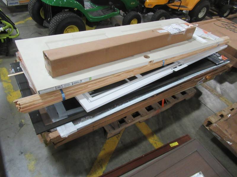 lot 90 image: MIXED WHOLESALE PALLET OF MISCELLANEOUS BUILDING MATERIALS FROM RETAIL STORE REMODEL