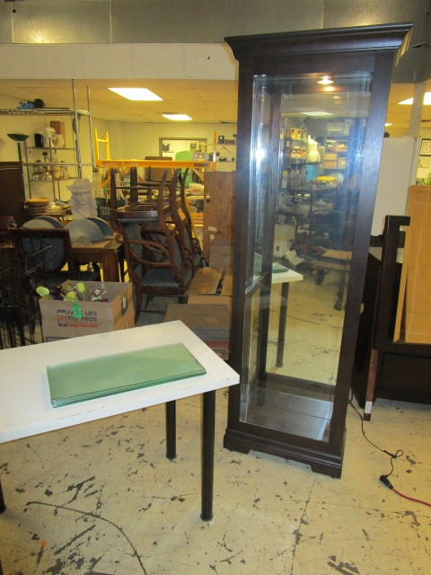 lot 501 image: HOWARD MILLER CURIO CABINET