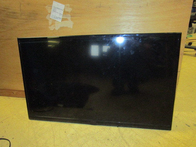 lot 512 image: 38 INSIGNIA FLAT SCREEN TV