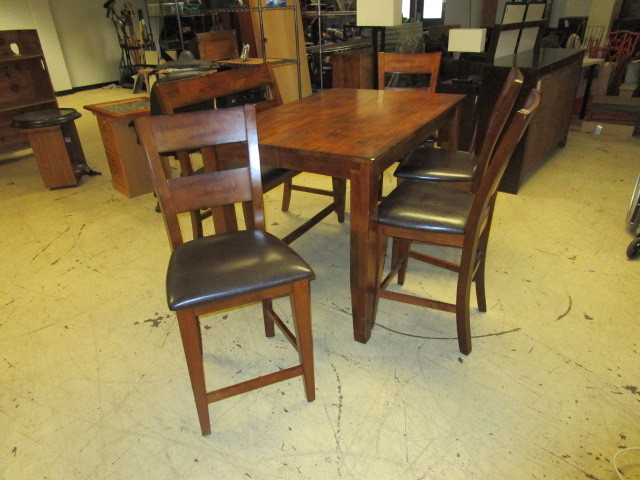 lot 505 image: DINING SET WITH SELF STORING LEAFS