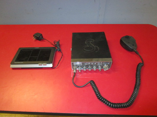 lot 521 image: COBRA CB RADIO AND LA CROSSE TECH WEATHER STATION