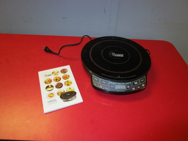 lot 526 image: NUWAVE INDUCTION COOKTOP