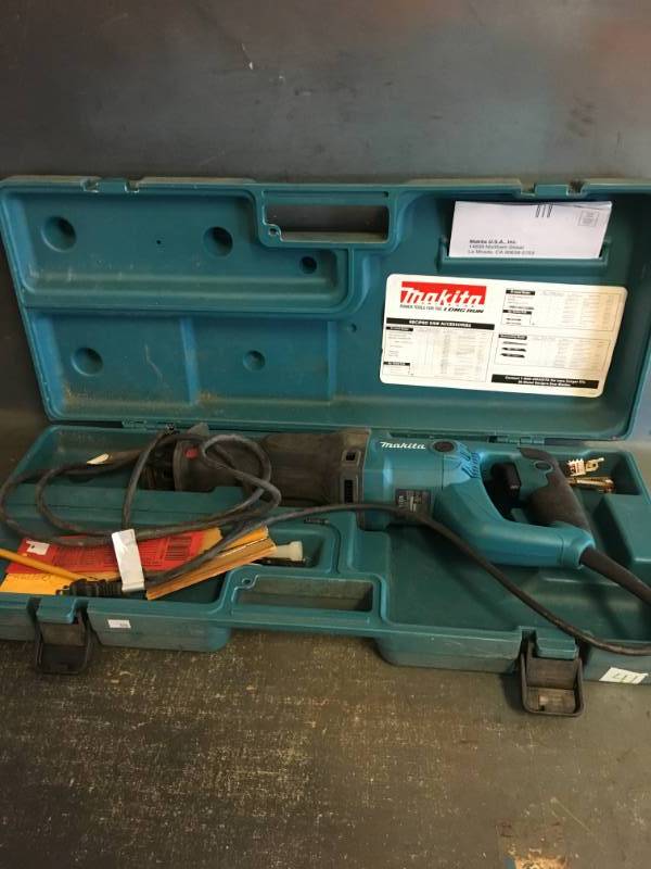lot 41 image: Makita Reciprocating Saw