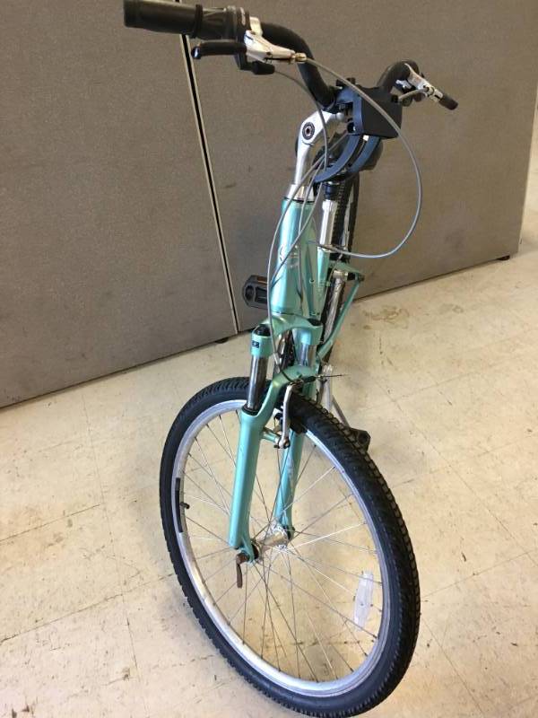 lot 33 image: Giant Comfort Series Bicycle
