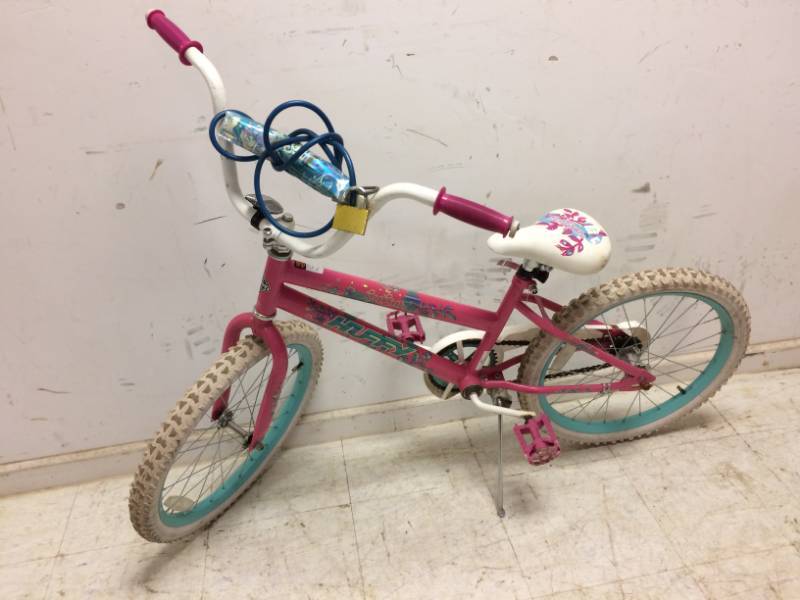 lot 49 image: Huffy Sea Star