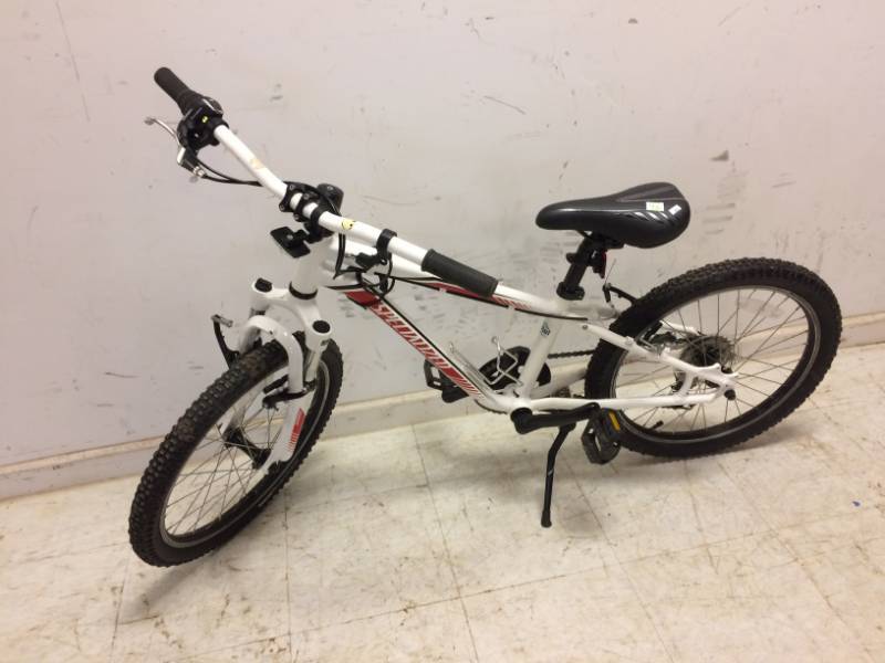 lot 46 image: Specialized Hot Rock Bicycle