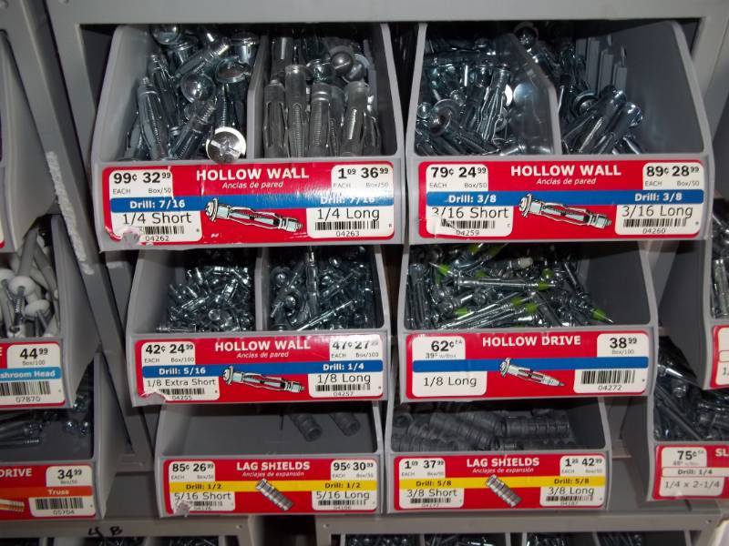 lot 304 image: Hardware Bin with Assorted Hardware
