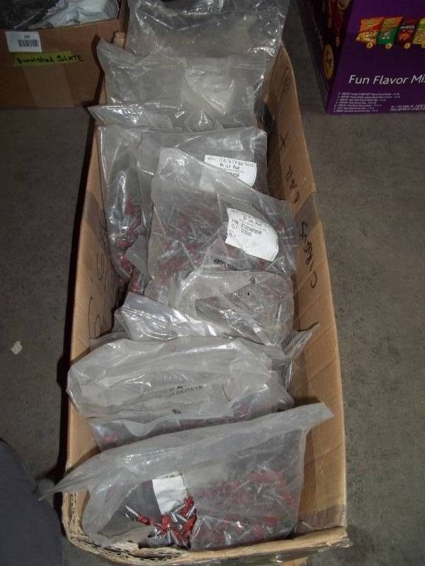 lot 346 image: Colored Pole Barn Screws