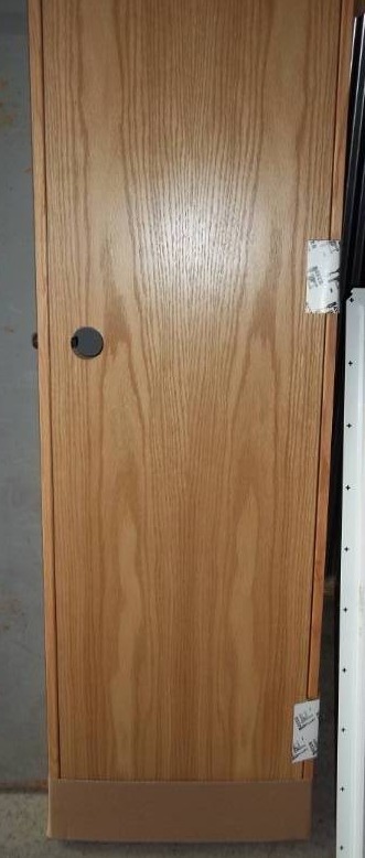 lot 375 image: Pre-hung Closet Door