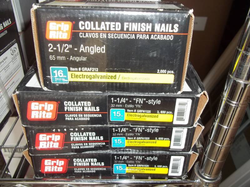 lot 418 image: Collated Finish Nails