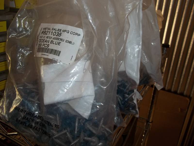lot 427 image: Pole Barn Screws