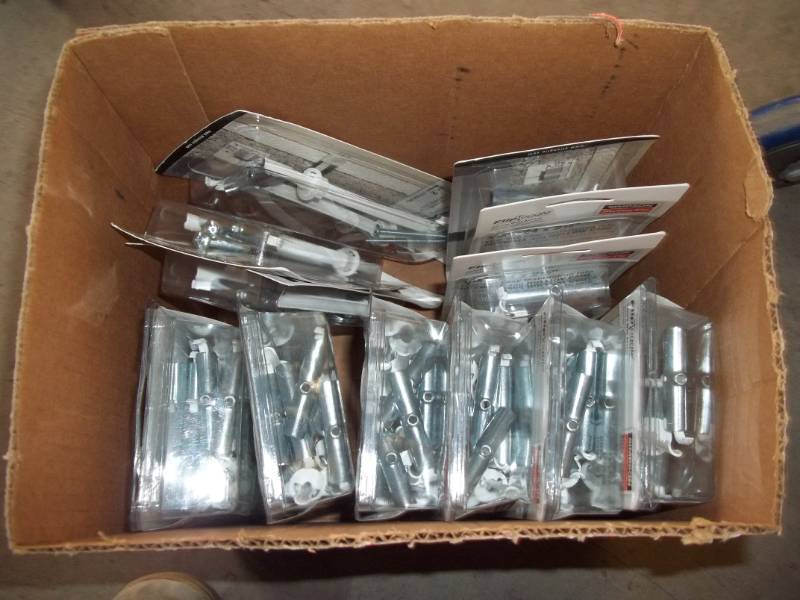 lot 436 image: Hollow Wall Anchors
