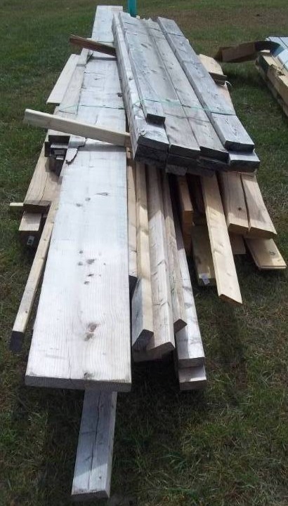 lot 32 image: Lumber