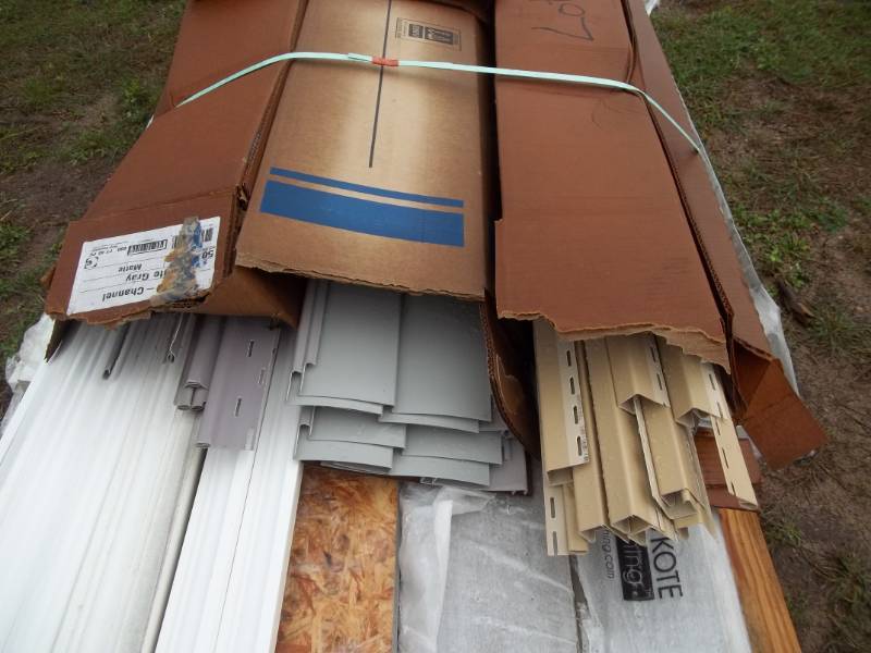 lot 86 image: Siding and Trim