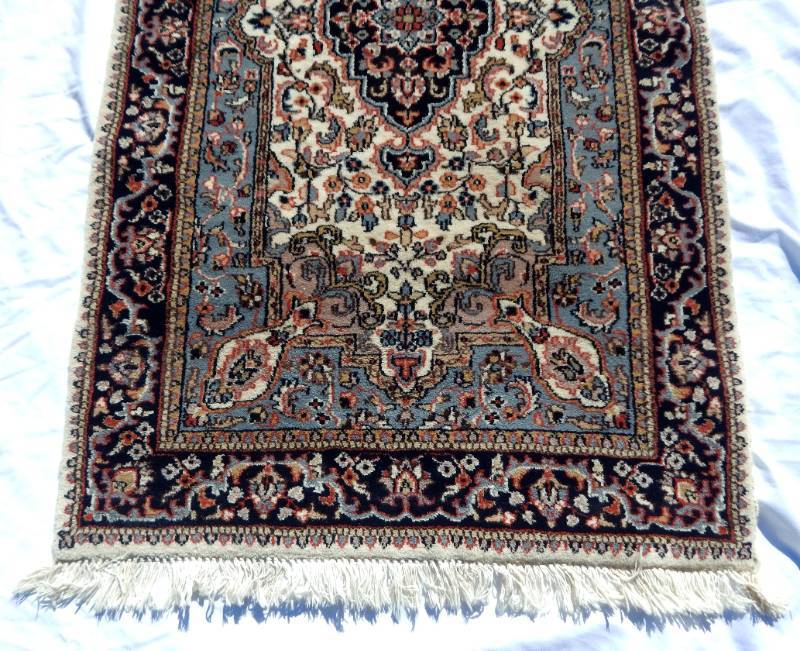 lot 10 image: Vintage Persian Carpet Rug