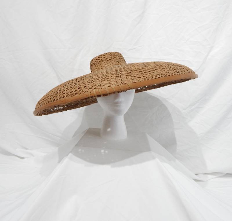 lot 58 image: Vintage Asian Rice Paddy Rattan Hat