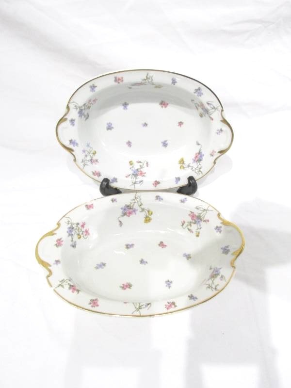 lot 37 image: Set of Vintage A. Lanternier and Co. Limoges France Serving and Casserole Bowls