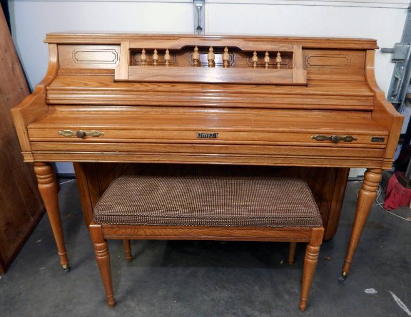 lot 3 image: Vintage Kimball Artist Console Oak Cabinet Piano and Bench
