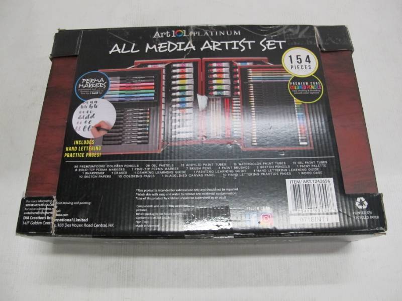 lot 7 image: Art 101 Platinum All Media 154-piece Artist Set