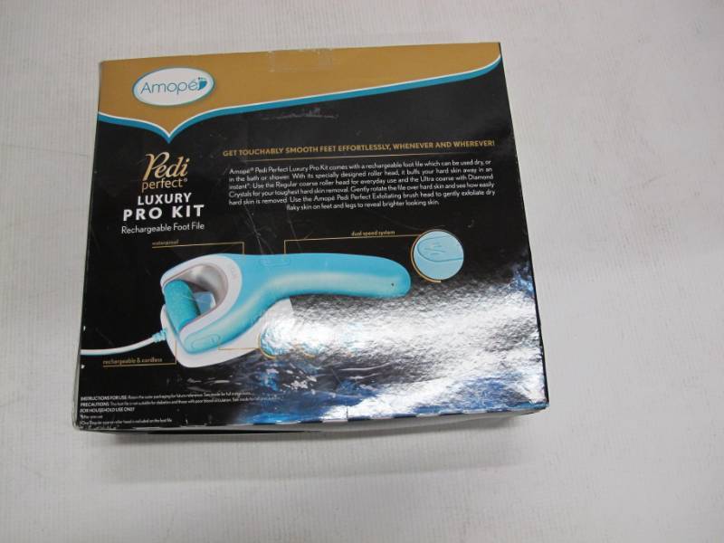 lot 19 image: Amop Pedi Perfect Luxury Pro Kit