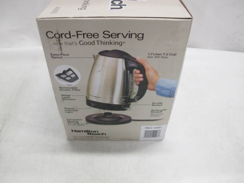 lot 22 image: Electric Kettle Stainless Steel 7.2 Cup - Cord Serving - Hamilton Beach