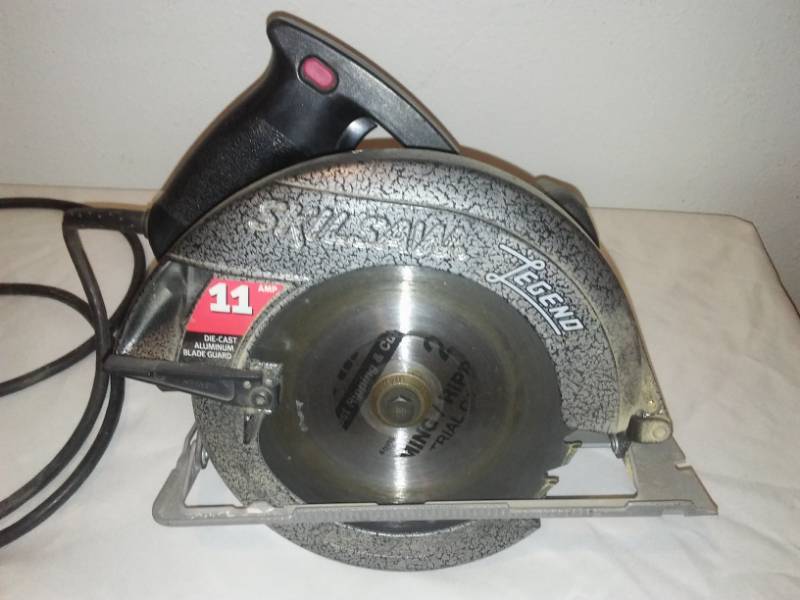 lot 202 image: 7 and 14 inch rotary Skilsaw saw, Legend model.