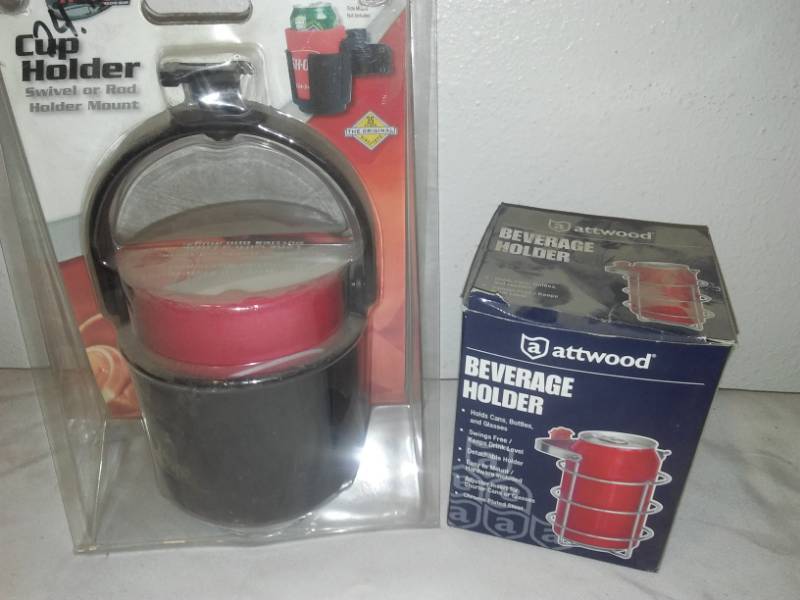 lot 207 image: 2 pivoting boat drink holders new.