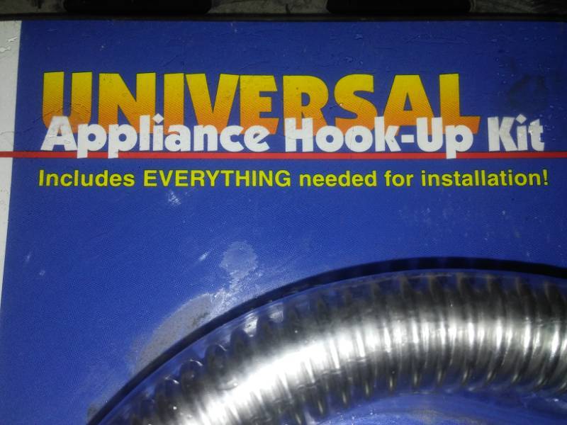 lot 224 image: New Universal gas Appliance hook up kit.