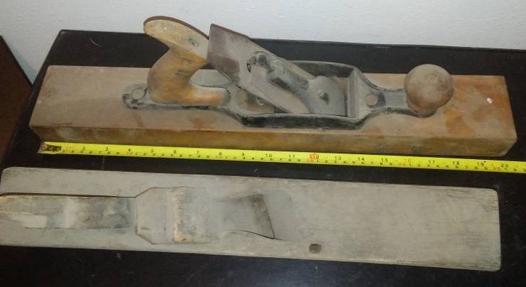 lot 244 image: 2 vintage wood planers.