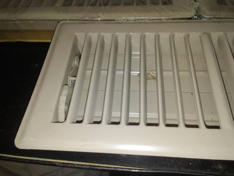 lot 257 image: 5 floor diffusers. - new heat vents.