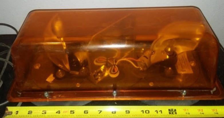 lot 265 image: Emergency Amber vehicle light bar 16 in.