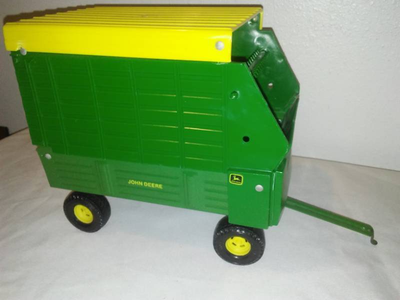 lot 342 image: John Deere silage or Hay Wagon. Diecast excellent
