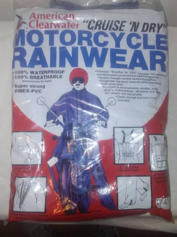 lot 354 image: New motorcycle rainwear