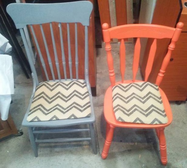 lot 35 image: 2 Vintage wood chairs - painted with pads.